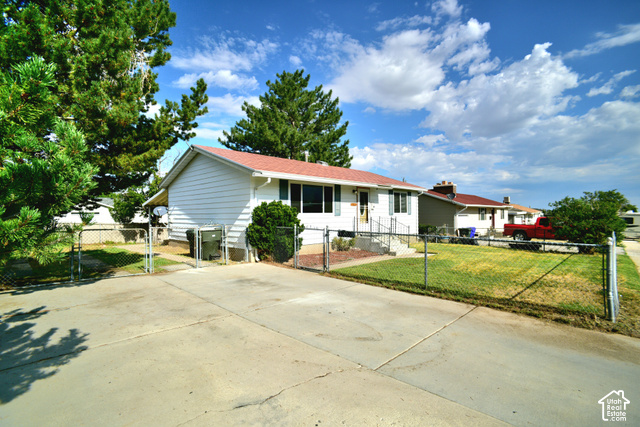 367 Overland Rd, Tooele, UT 84074 — photo 2