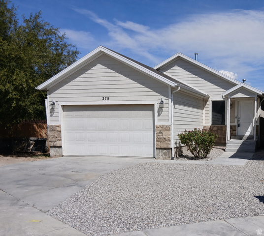 379 Utah Dr — photo