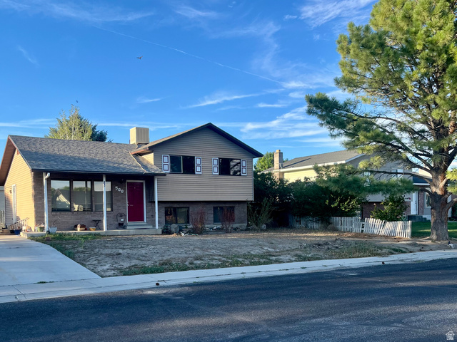 500 W Ferron Creek Dr — photo