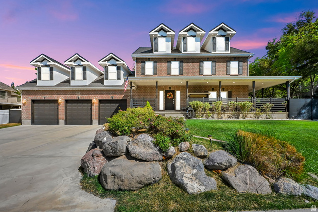 4433 S Devonshire Dr — photo