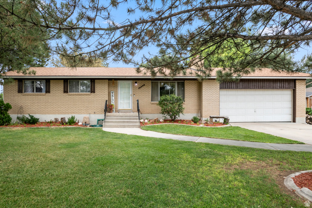 13333 S 2900 W — photo