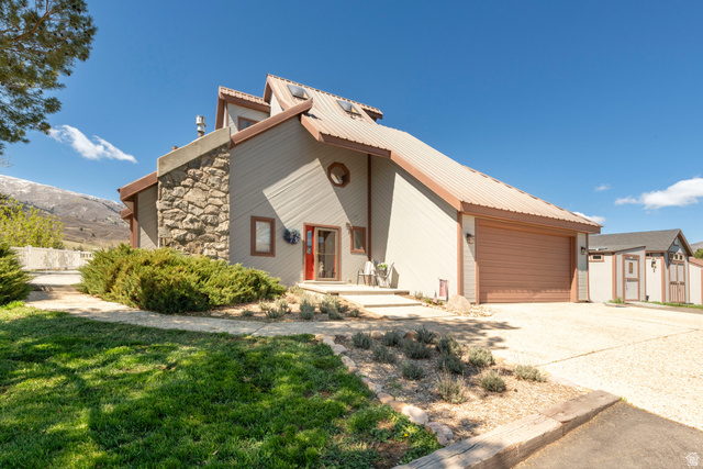 2412 N Highway 158 — photo