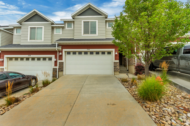 716 W Broad Stripes Dr — photo
