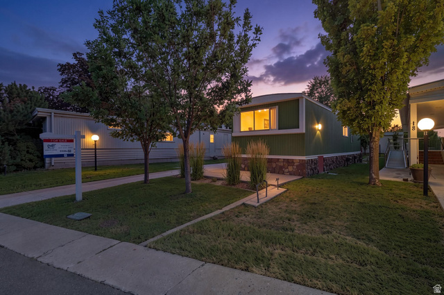 1488 N 550 W #19 — photo
