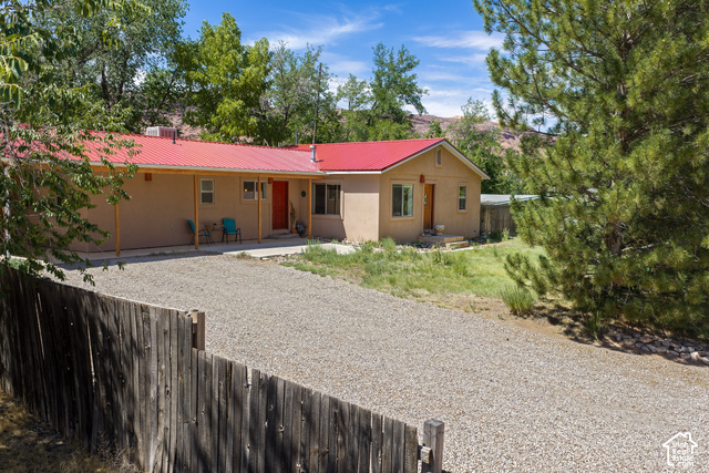 890 E Oak St., Moab, UT 84532 — photo 2