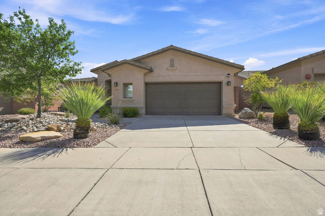 2255 N Prospector Ln — photo