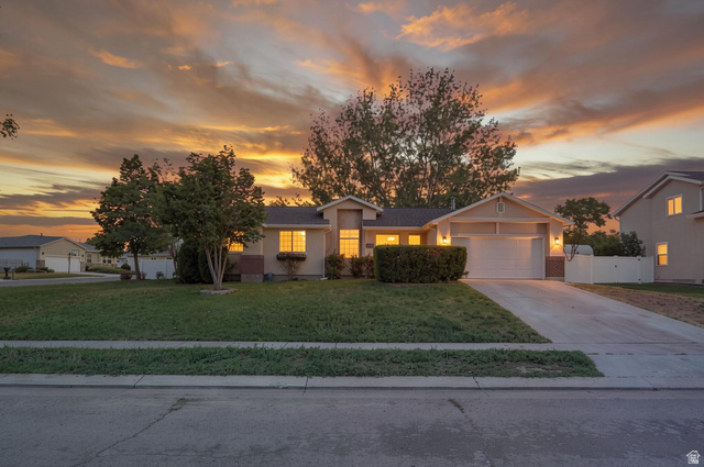 8434 S Windmill Dr — photo