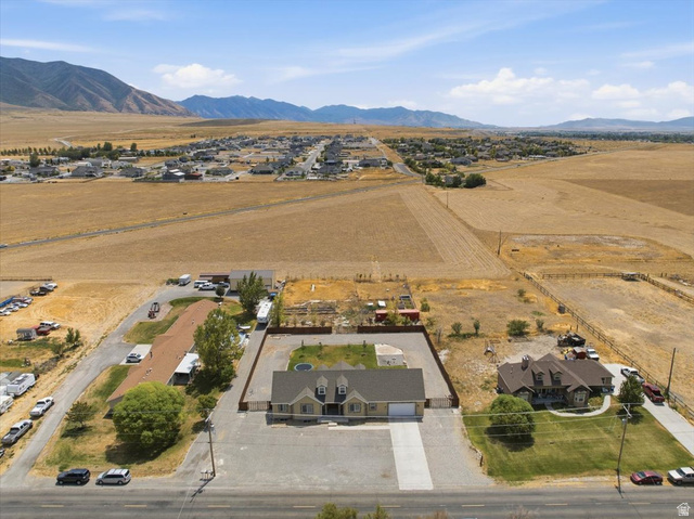 1232 E Canyon Rd — photo