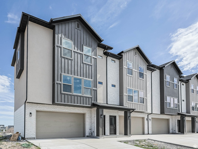 640 W Caroles Way #6 — photo