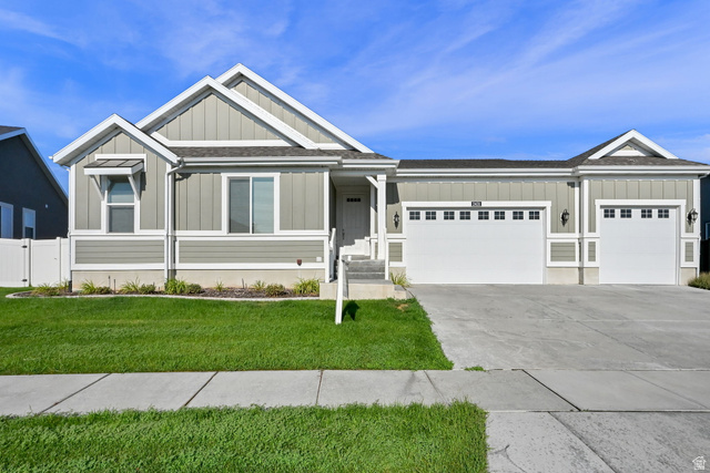 2431 N Hooded Crane Cir — photo
