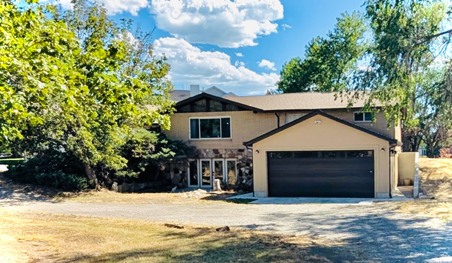 10585 N 6400 W — photo
