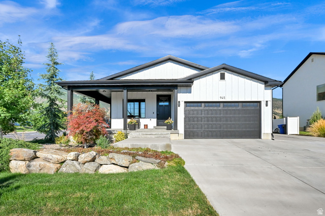 945 S 650 W — photo