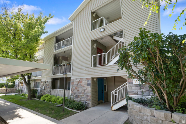 3732 S Carlisle Pl #Unit 2 — photo