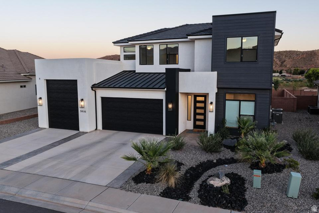 3016 E Smith Creek Dr — photo