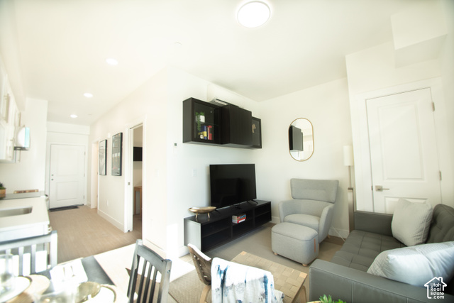 2085 N Main St #313 — photo