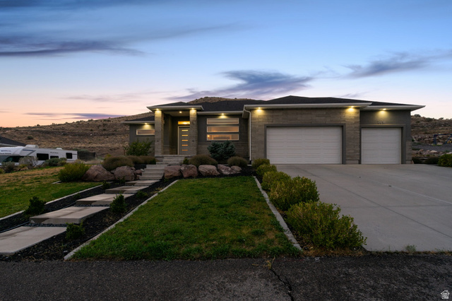 2891 E Sunset Dr — photo