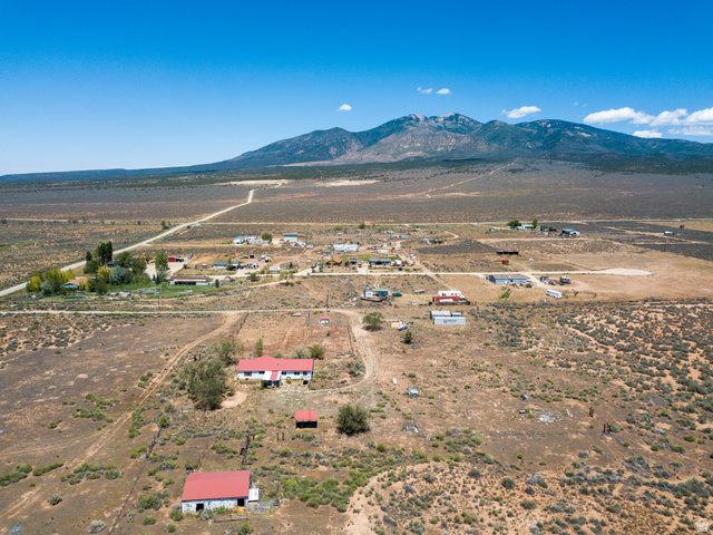 113 S Lisbon Valley Rd — photo