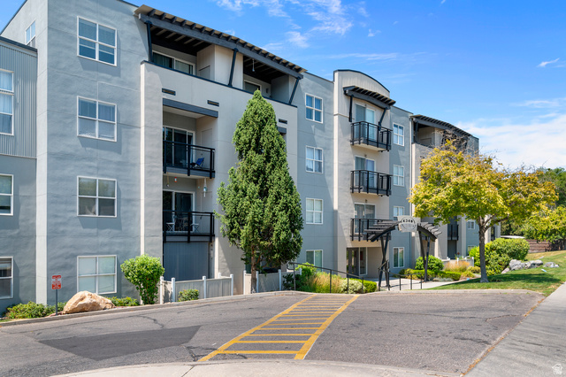 4340 S Highland Dr #315 — photo