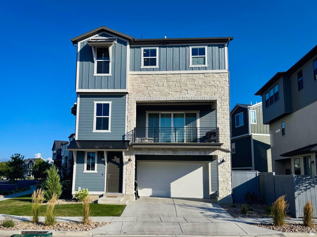 3853 W Red Clover Dr — photo