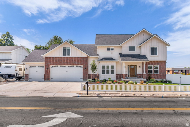 410 E Pages Ln — photo