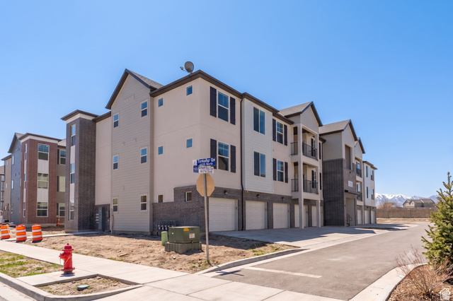 4715 W Dearing Ln #Ll203 — photo