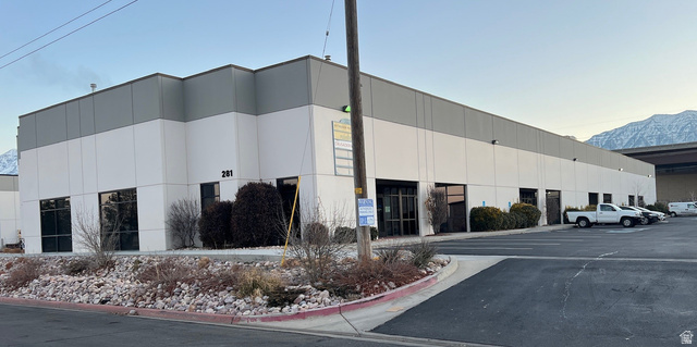 281 S Vineyard Rd #101 — photo
