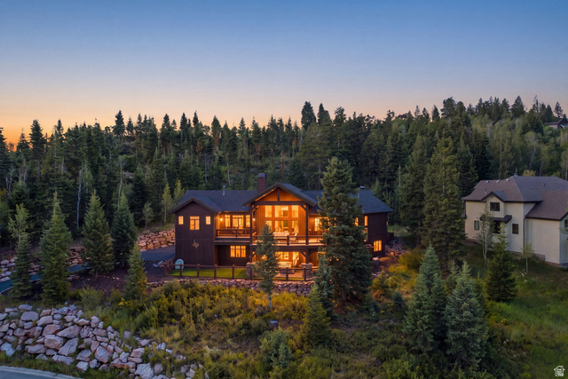 7177 Canyon Dr — photo