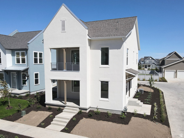 7028 W Lake Ave #121 — photo