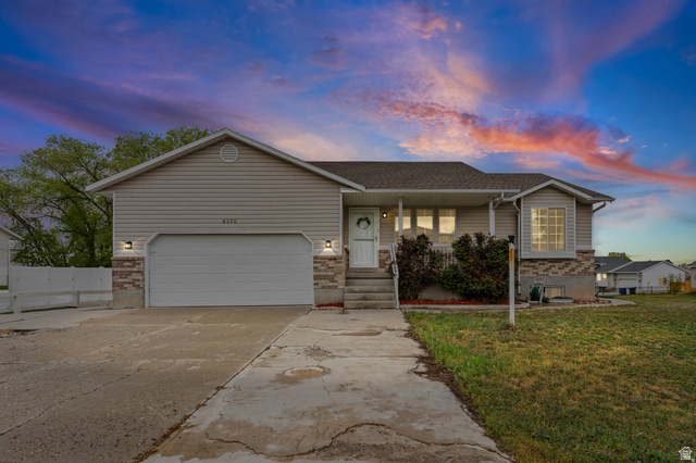 6370 W Settlers Point Dr — photo
