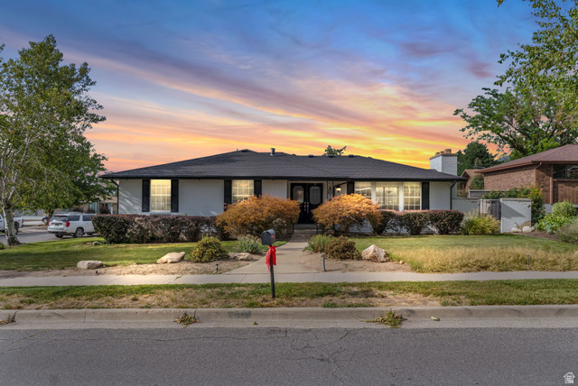 2329 E Sublette Pl — photo