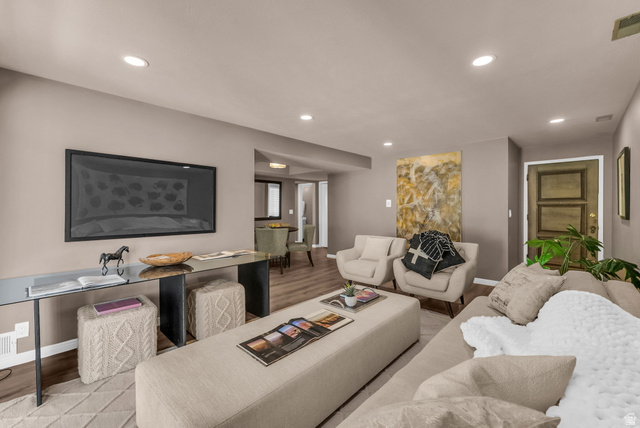 Home in Salt Lake City, UT 84117 — photo 2