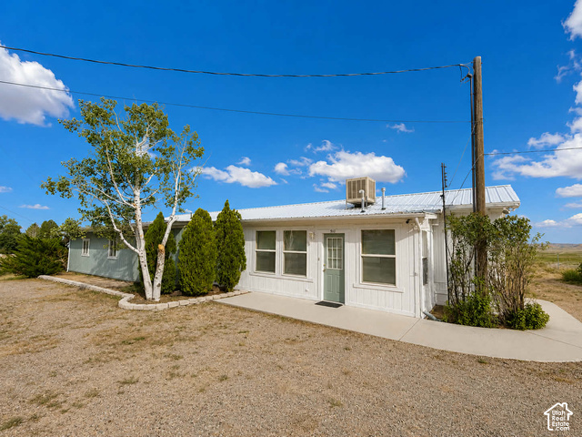 910 E Clawson Bench Rd, Clawson, UT 84516 — photo 3