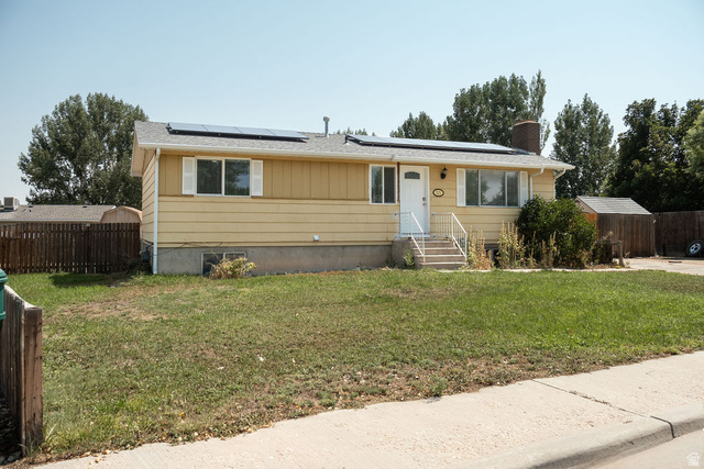 325 S 800 W — photo