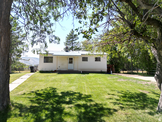 663 N 100 W — photo