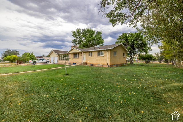 369 E 300 S, Levan, UT 84639 — photo 2