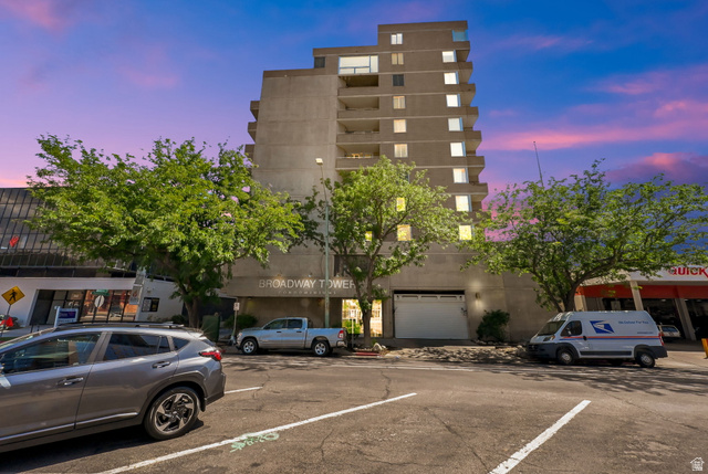 230 E Broadway #1006 — photo