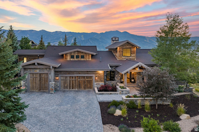 5925 Mountain Dr — photo
