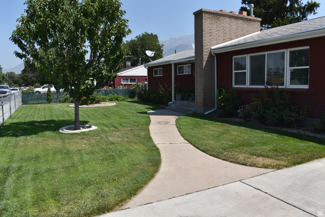 330 N 725 W — photo