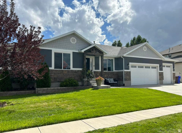 1198 E Raven Way — photo