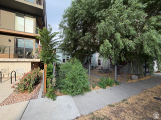 935 S Washington St — photo
