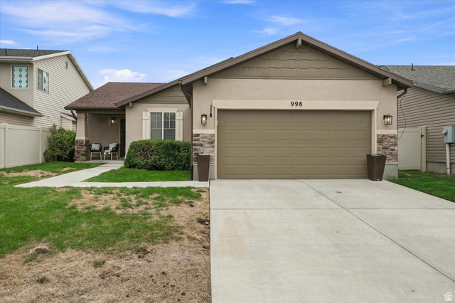 998 N Cambria Dr — photo