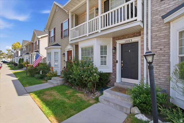 1065 Eastgate Dr — photo
