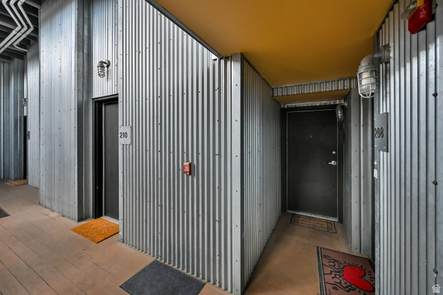 346 Pierpont Ave #W209 — photo