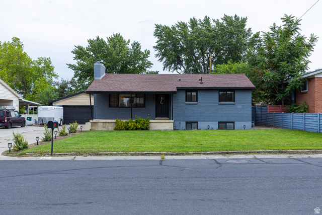 661 E Wyandotte Ave — photo