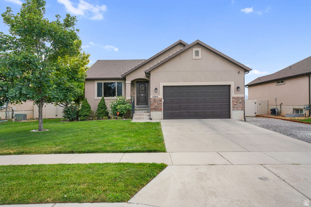 2284 E Rio Grande Dr — photo