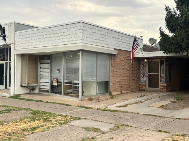 2522 S Monroe Blvd — photo