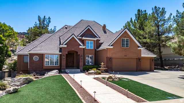 1636 E Boulder Springs Dr — photo