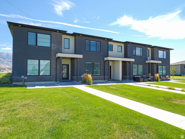 895 S 900 W — photo