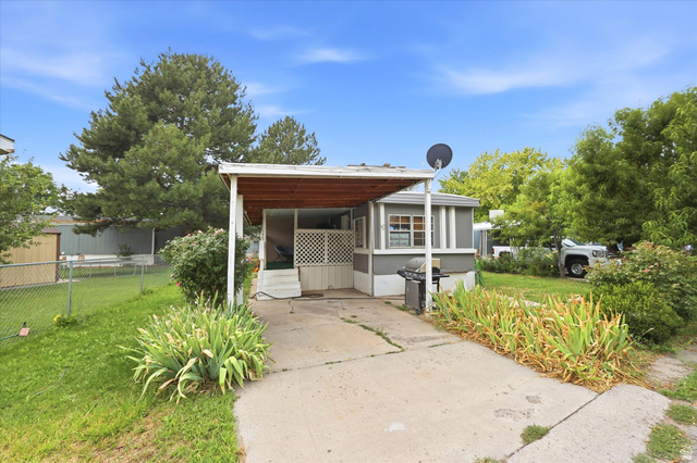 1150 N 200 W #19 — photo