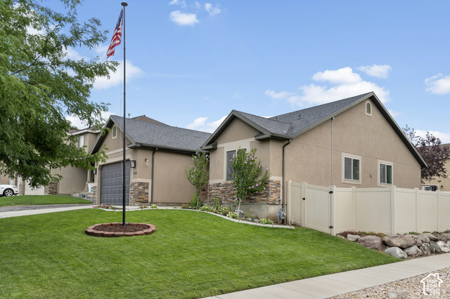 7555 N Pinecone Rd, Eagle Mountain, UT 84005 — photo 2